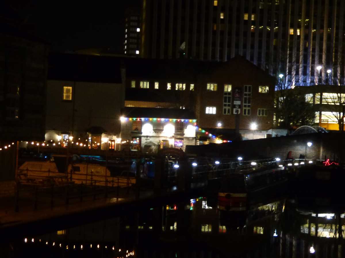 Canalside Bar